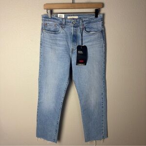 Levi’s NWT Women’s Premium Wedgie Straight Jeans